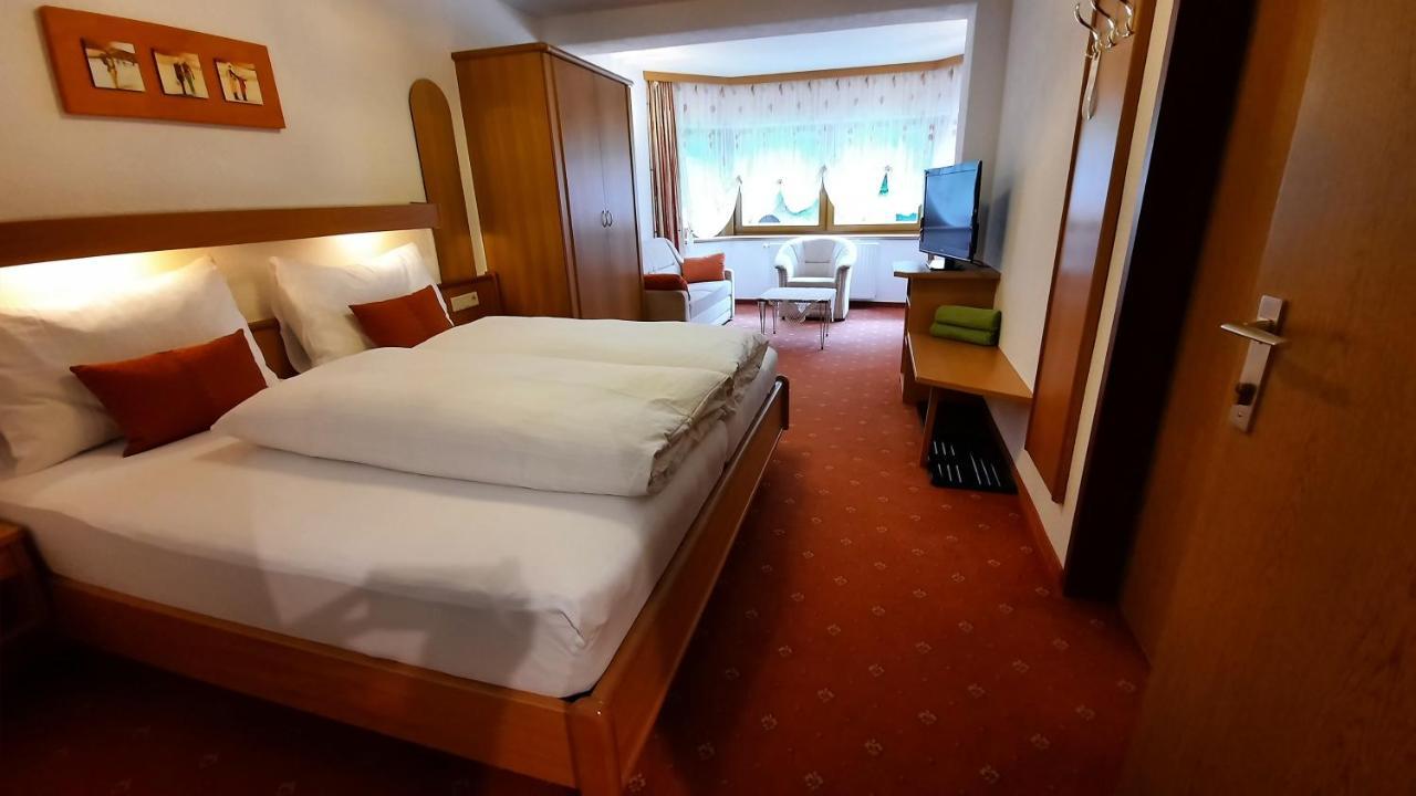 Gaestehaus Almrausch, Ferienanlage Mit Pool Нассерайт Екстер'єр фото