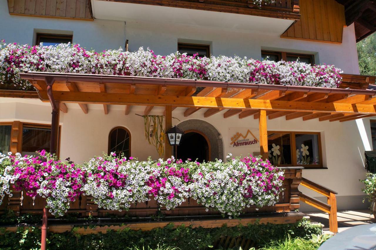 Gaestehaus Almrausch, Ferienanlage Mit Pool Нассерайт Екстер'єр фото